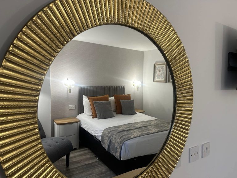 Superior Double Room Mirror
